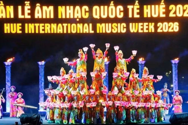 Tuần lễ Âm nhạc quốc tế Huế 2026 chính thức khai mạc tối 13/6 bên bờ sông Hương.