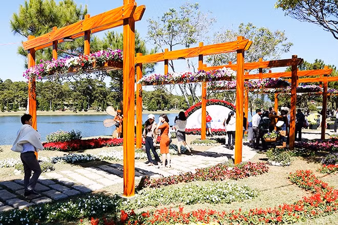 Mở vòng tay lớn