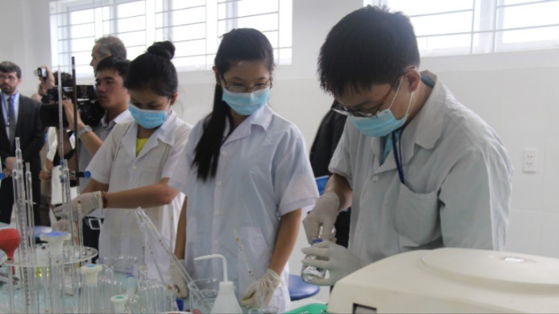 Hoạt động nghiên cứu khoa học tại Đại học Quốc gia Thành phố Hồ Chí Minh. 111-661.jpg