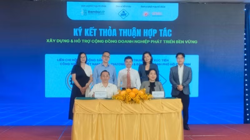 Trung tâm Xúc tiến thương mại và đầu tư Thành phố Hồ Chí Minh ký kết Biên bản ghi nhớ hợp tác với các đối tác.