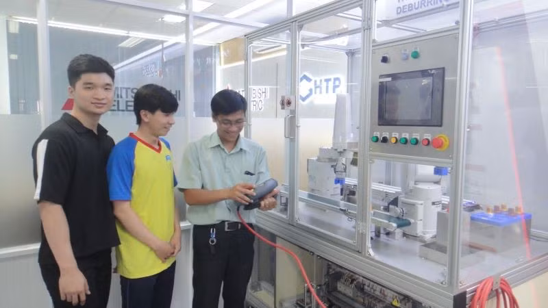 Đào tạo nguồn nhân lực chất lượng cao tại Khu Công nghệ cao Thành phố Hồ Chí Minh.
