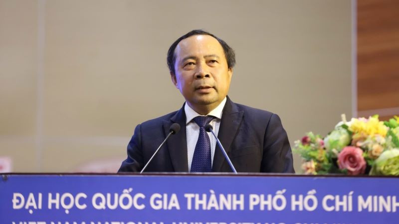 Phó Giáo sư, Tiến sĩ Vũ Hải Quân, Giám đốc Đại học Quốc gia Thành phố Hồ Chí Minh phát biểu tại lễ công bố. z6814447082203-84c04c885b63d6d0f6abe72611c1a3bc.jpg