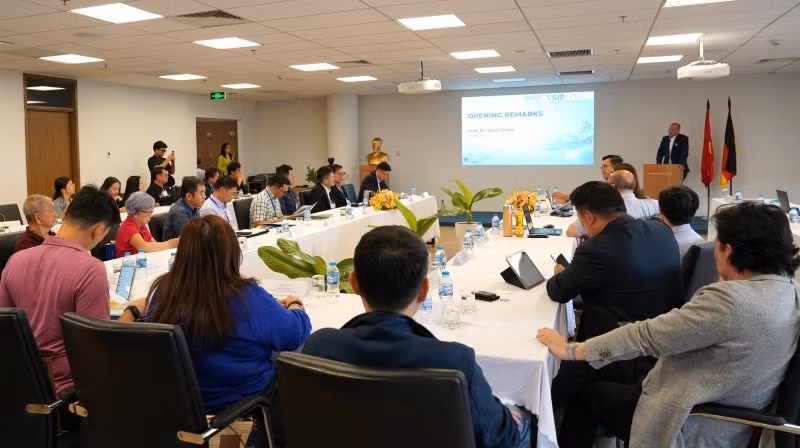 Quang cảnh hội thảo. (Ảnh: VGU)