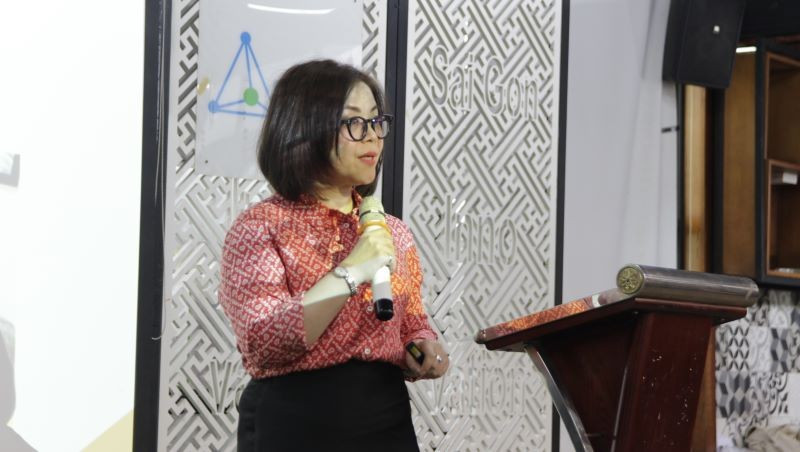 Bà Lê Thị Bé Ba, Phó Giám đốc Trung tâm Khởi nghiệp sáng tạo Thành phố Hồ Chí Minh phát biểu tại hội thảo. 11.jpg