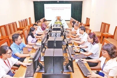 Vận hành thử mô hình chính quyền địa phương 2 cấp tại phường Hoàn Kiếm. (Ảnh: QUANG THÁI)