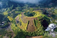 Núi lửa Nâm Kar - một trong những núi lửa nằm trong hệ thống của Công viên địa chất toàn cầu UNESCO Đắk Nông.