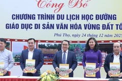 Công bố chương trình du lịch học đường giáo dục di sản văn hóa vùng đất Tổ.