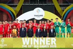 Đội tuyển U22 Việt Nam nhận Huy chương Vàng, vô địch Bóng đá nam SEA Games 33.