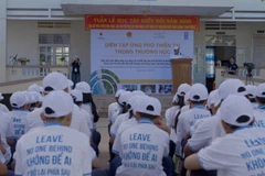 Buổi diễn tập phòng, chống thiên tai trong trường học ở Trường trung học cơ sở Tam Quan (Gia Lai).