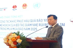 Phó Cục trưởng Cục Quản lý đê điều và Phòng, chống thiên tai Nguyễn Văn Tiến phát biểu tại hội nghị.
