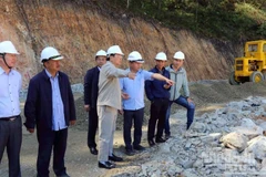 Lãnh đạo tỉnh Lâm Đồng kiểm tra công tác sửa chữa, khắc phục sự cố sạt lở tại đèo Prenn.