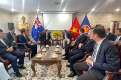 Đoàn công tác Việt Nam làm việc với Đại sứ quán tại Australia về hợp tác khoa học, công nghệ và công tác cộng đồng.