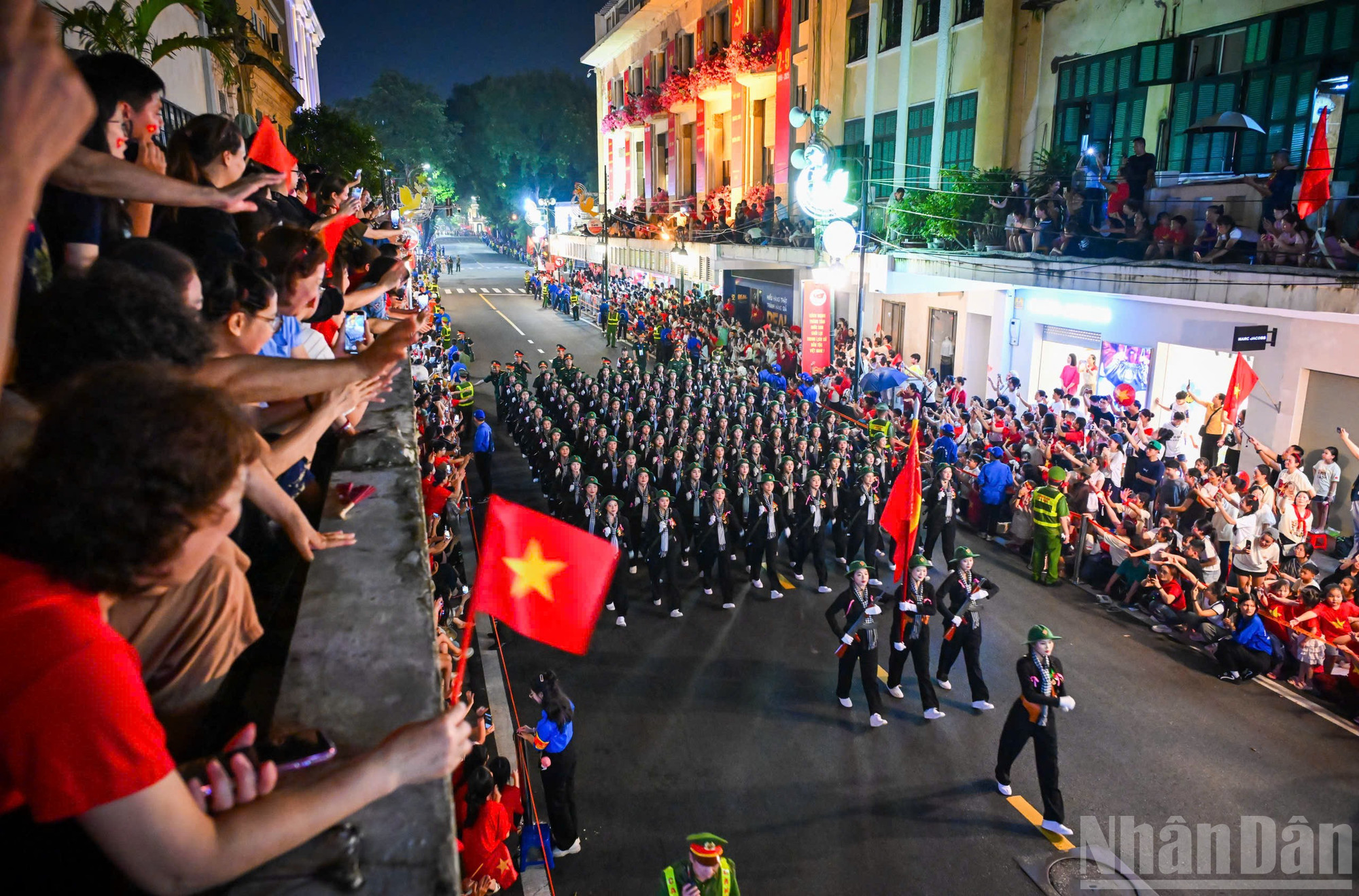 ndo_br_hk12.jpg