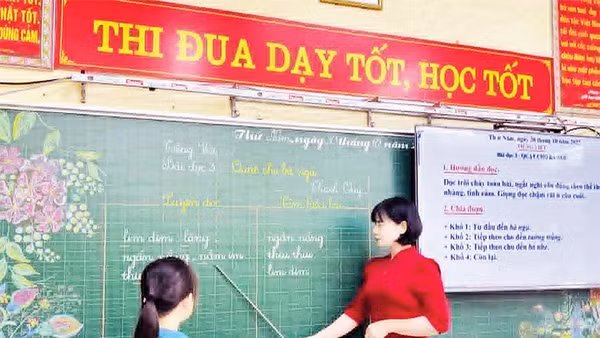 Một tiết học tiếng Việt luyện phát âm L-N tại Trường tiểu học Vũ Thư (xã Vũ Thư, tỉnh Hưng Yên).