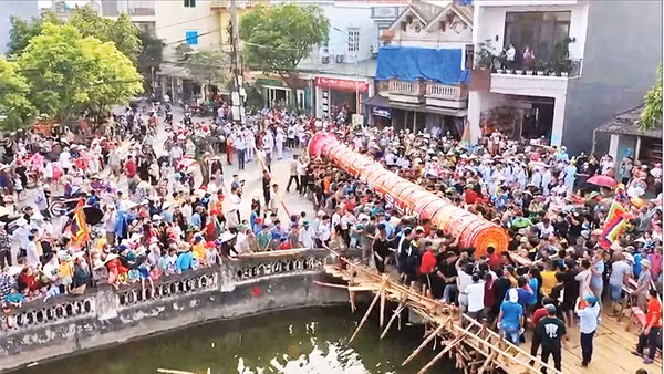 Lễ hội đền Lộng Khê (xã A Sào, tỉnh Hưng Yên) được đưa vào danh mục di sản văn hóa phi vật thể quốc gia năm 2017.