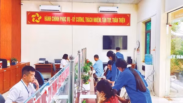 Trung tâm Phục vụ hành chính công xã Chiến Thắng.