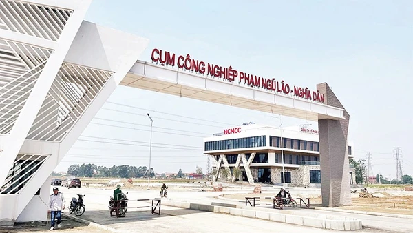 Cụm công nghiệp Ngũ Lão-Nghĩa Dân tỉnh Hưng Yên đẩy nhanh tiến độ thi công hạ tầng kỹ thuật thu hút đầu tư.