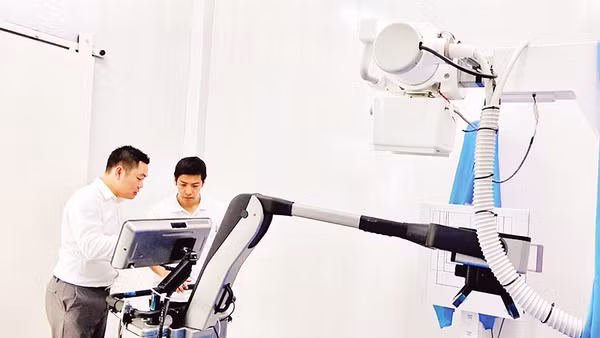 Thiết bị chụp X-quang phổi tích hợp trí tuệ nhân tạo tại Trạm y tế xã Thạnh An.