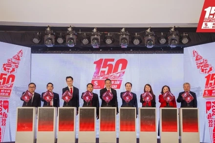 Lãnh đạo Ban Tuyên giáo Ủy ban Trung ương Mặt trận Tổ quốc Việt Nam, lãnh đạo Báo Đại đoàn kết và lãnh đạo SABECO thực hiện nghi thức khởi động chương trình.