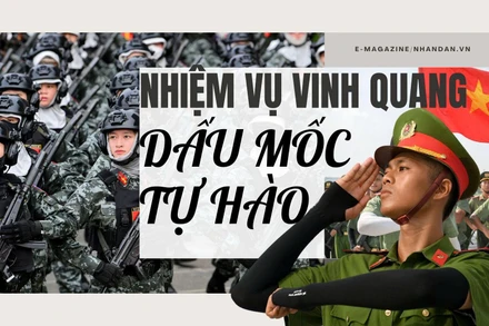 Cán bộ, chiến sĩ tập luyện tại Trung tâm Huấn luyện và Bồi dưỡng nghiệp vụ (K20), Hà Nội. (Ảnh: THẾ ĐẠI)