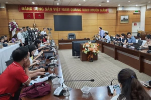 Quang cảnh buổi họp báo.