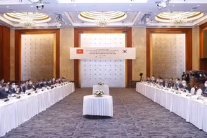 Quang cảnh tọa đàm.