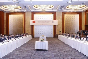 Quang cảnh tọa đàm.