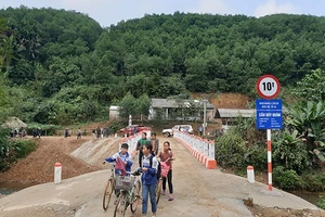 Cầu Quý Quân là một trong 56 cây cầu thuộc dự án LRAMP đã được đưa vào sử dụng tại Hà Giang.