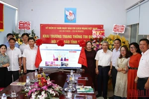 Khai trương Trang Thông tin điện tử Hội Nhà báo tỉnh Nghệ An. (Ảnh: Quốc Sơn)