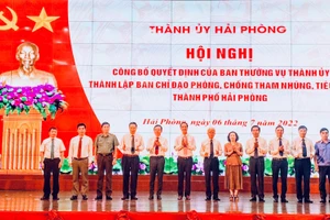 Ban Chỉ đạo Phòng, chống tham nhũng, tiêu cực thành phố Hải Phòng ra mắt tại Hội nghị Thành ủy Hải Phòng lần thứ 8, sáng 6/7.