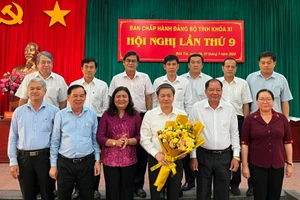  Ban Chỉ đạo phòng, chống tham nhũng, tiêu cực tỉnh Bến Tre ra mắt tại Hội nghị.