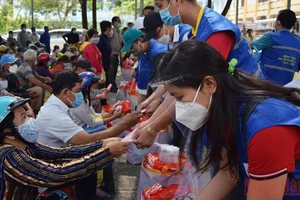 Mùa xuân đầm ấm ở “đất sen hồng”