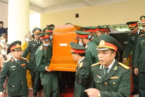 Xúc động tiễn đưa 13 liệt sĩ hy sinh khi đi cứu nạn tại Rào Trăng