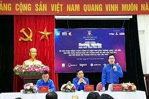 Đại diện Thành đoàn Hà Nội thông tin về các sự kiện của tuổi trẻ Thủ đô chào mừng kỷ niệm 1010 năm Thăng Long - Hà Nội.