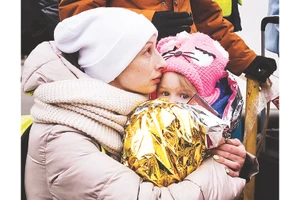 Châu Âu: Làn sóng tị nạn dâng cao