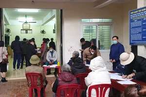 Những người điều trị Covid-19 cách ly y tế được hưởng hỗ trợ. 