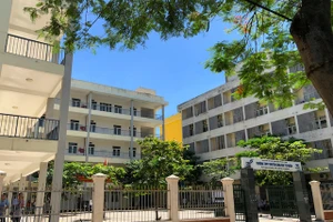 Trường THPT chuyên Khoa học Tự nhiên (Ảnh: THUỲ LINH)