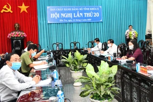 Việc đăng ký làm theo Bác được bàn bạc và thống nhất trong các cuộc hội nghị Tỉnh ủy Bến Tre.