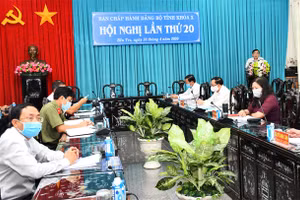 Việc đăng ký làm theo Bác được bàn bạc và thống nhất trong các cuộc hội nghị Tỉnh ủy Bến Tre.