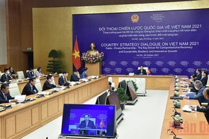 Thủ tướng Phạm Minh Chính chủ trì Đối thoại chiến lược quốc gia giữa Việt Nam và WEF tại điểm cầu Hà Nội. (Ảnh: TRẦN HẢI)