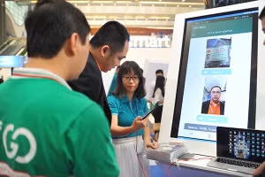 Công nghệ xác thực và định danh khách hàng của FPT thu hút được nhiều sự quan tâm của các ngân hàng. Ảnh: FPT