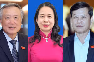 Chánh án TAND tối cao Nguyễn Hòa Bình, Phó Chủ tịch nước Võ Thị Ánh Xuân và Viện trưởng Viện KSND tối cao Lê Minh Trí (Từ trái sang).