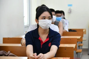 Thí sinh Kỳ thi tốt nghiệp THPT 2020 (Ảnh: THUỶ NGUYÊN)