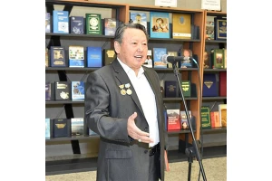 Hồ Chí Minh trong trái tim chúng ta 