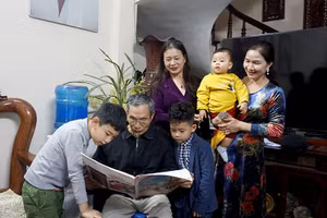 Cụ Giáo luôn mong muốn truyền thống tốt đẹp của gia đình được các cháu, chắt hiểu và gìn giữ.