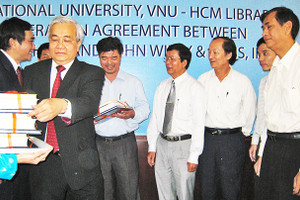 Đưa tri thức về xây dựng quê hương