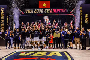 CLB Saigon Heat ăn mừng chức vô địch VBA 2020.