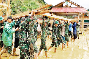 Ngời sáng tình quân - dân