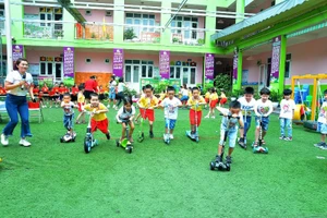 Học sinh mầm non Hà Nội sắp được hưởng niềm vui đến trường sau thời gian dài nghỉ dịch.