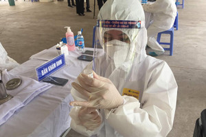 Vì sao trẻ từng là F0 cần chờ sau 3 tháng mới nên tiêm vaccine Covid-19?